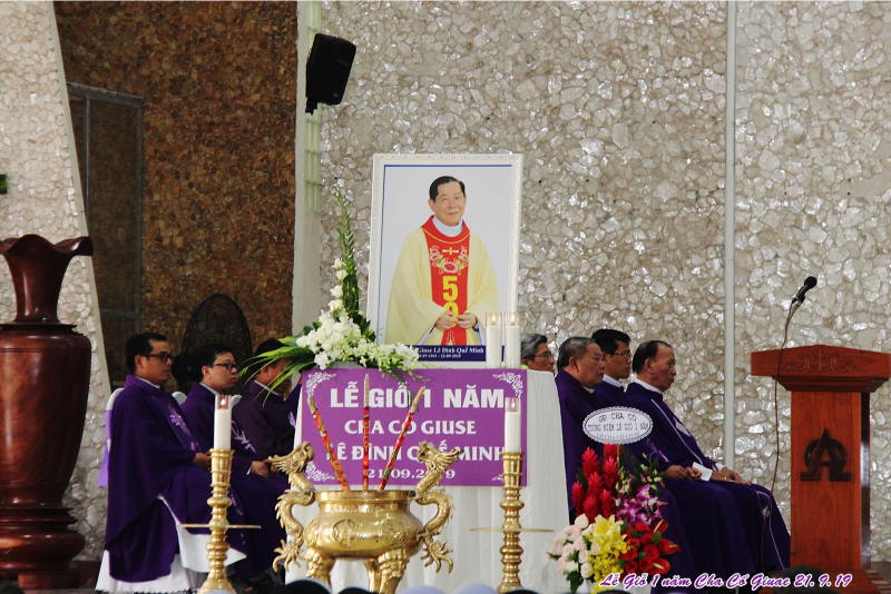 Giáo xứ Tân Phú: Lễ Giỗ một năm cha cố Giuse Lê Đình Quế Minh