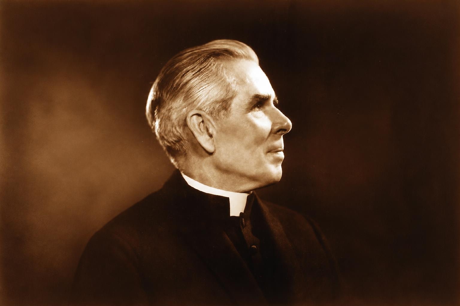 Tiểu sử Đức Tổng Giám mục Fulton J. Sheen