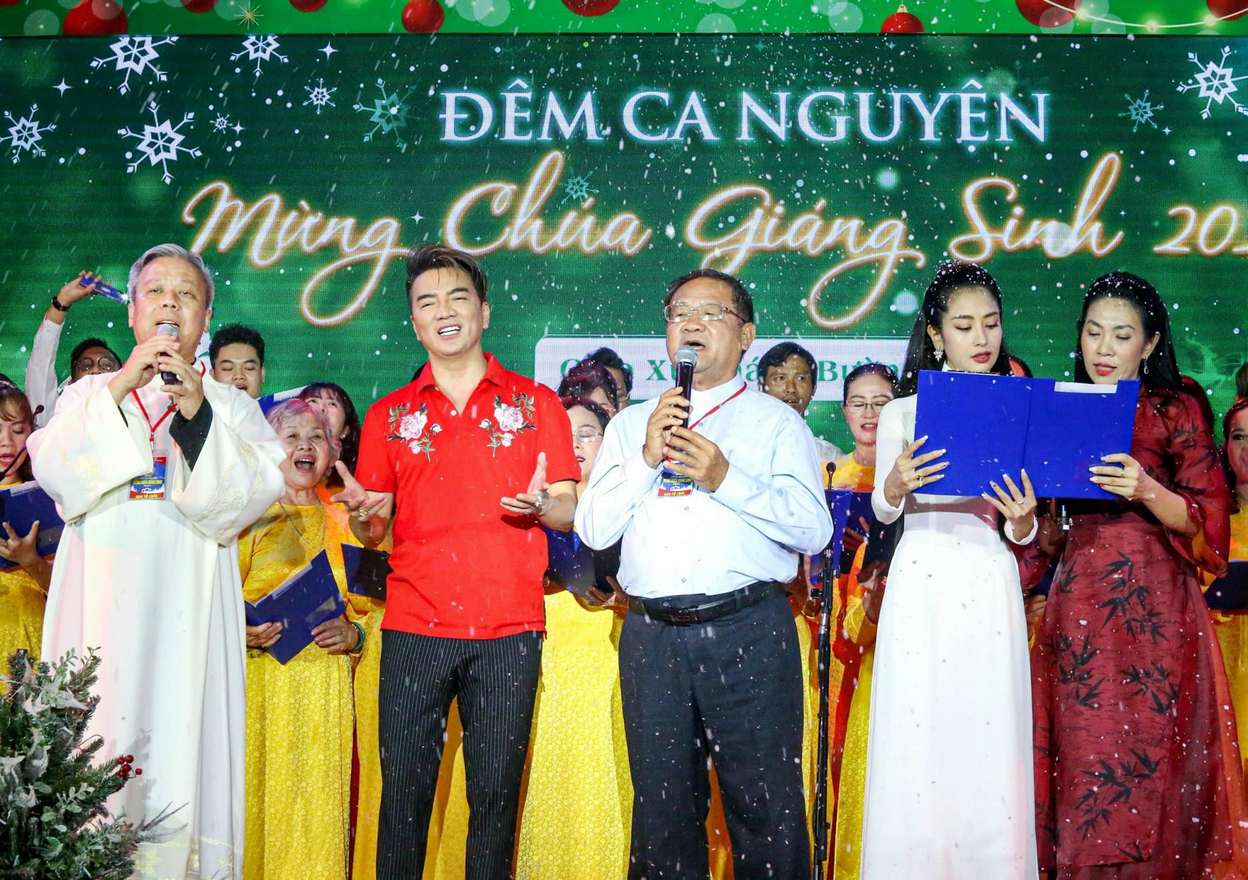 Giáo hạt Phú Thọ: Đêm ca nguyện Mừng Chúa Giáng sinh 2023