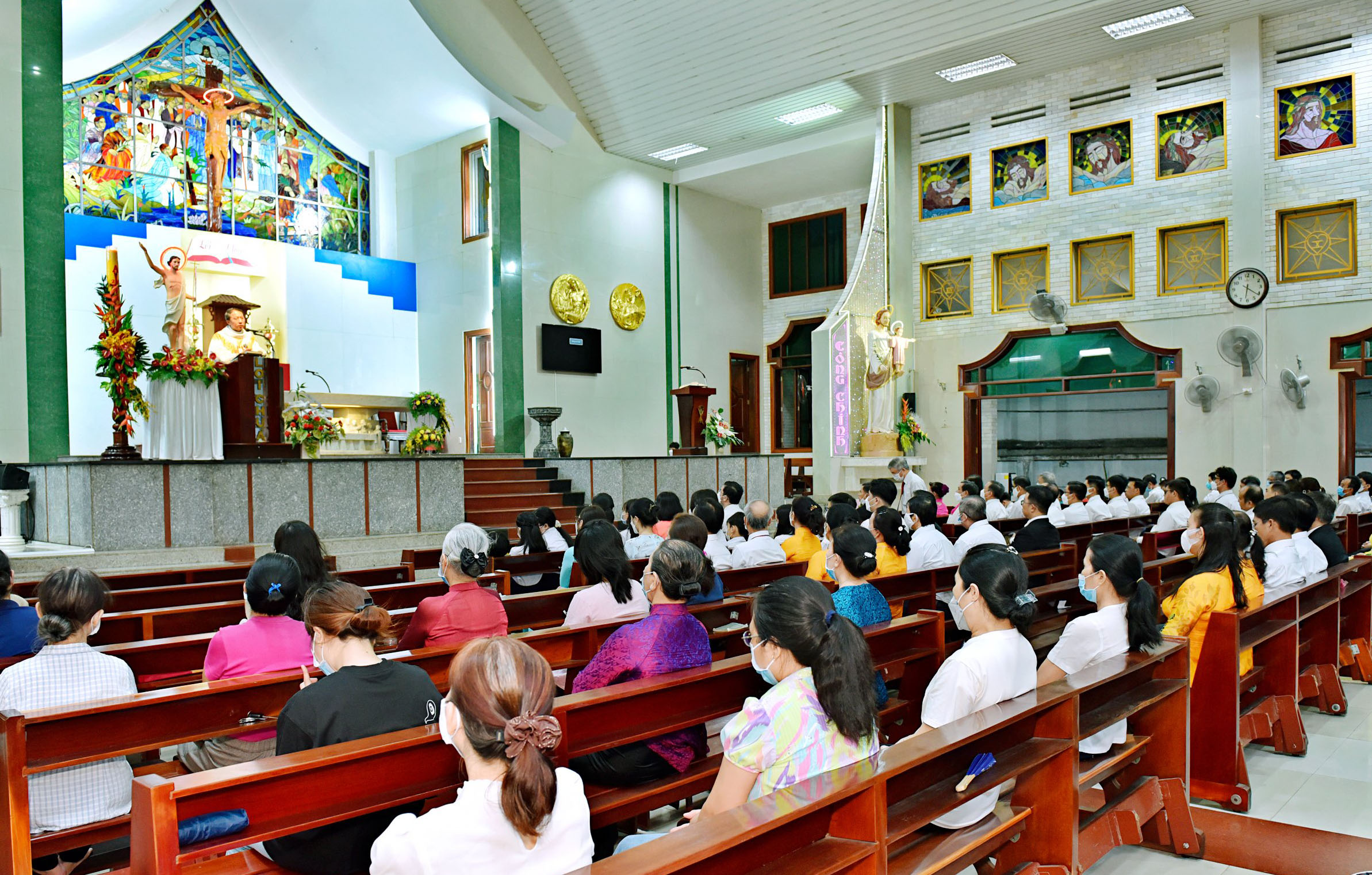 Giáo xứ Tân Phú Hòa: Lễ Lòng Chúa Thương Xót 24-4-2022