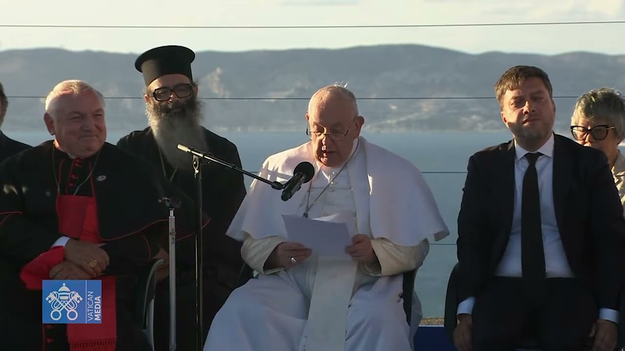 Đức Thánh Cha tham dự buổi tưởng niệm các thủy thủ và người di cư mất tích trên biển