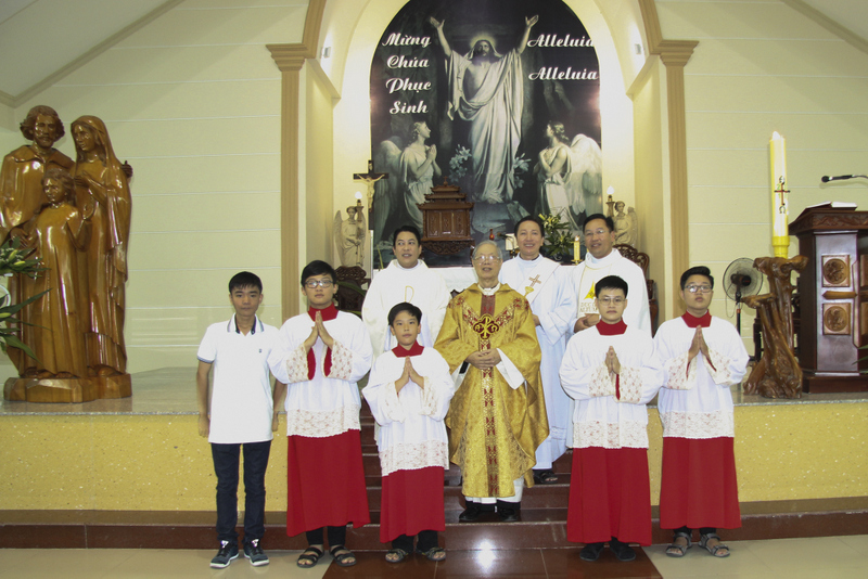 Giáo xứ Phú Xuân: Kỷ niệm 45 năm Linh mục của Cha chánh xứ