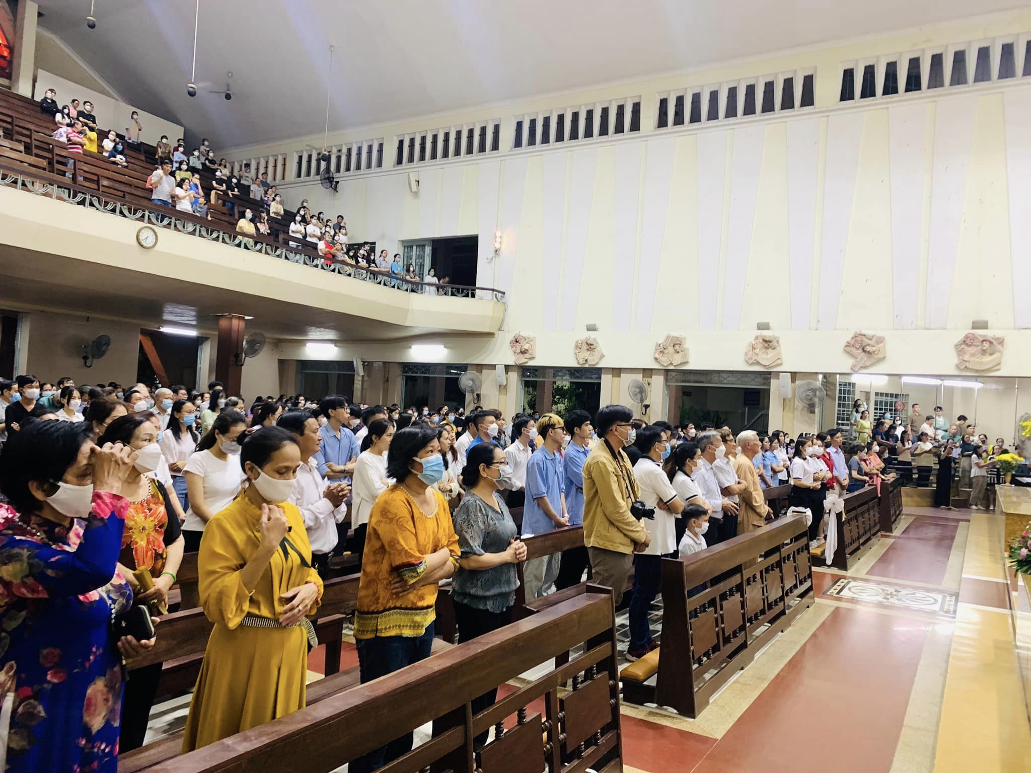 Giáo xứ Hòa Hưng: Mừng Khánh Nhật Truyền Giáo - Đoàn Thanh Sinh Công Đamas mừng bổn mạng