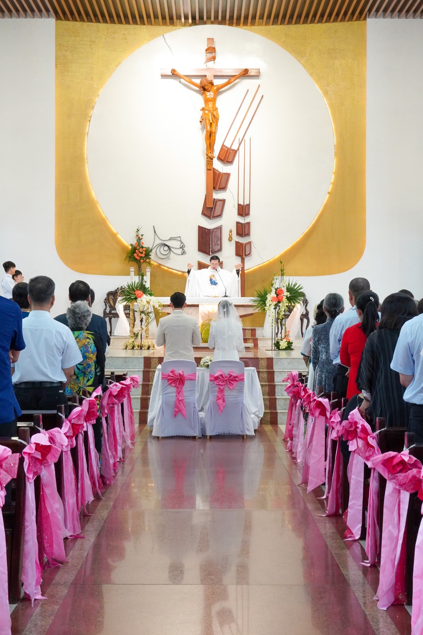 Giáo xứ Tân Việt:  Hạnh phúc trào dâng trong Thánh lễ Hôn Phối