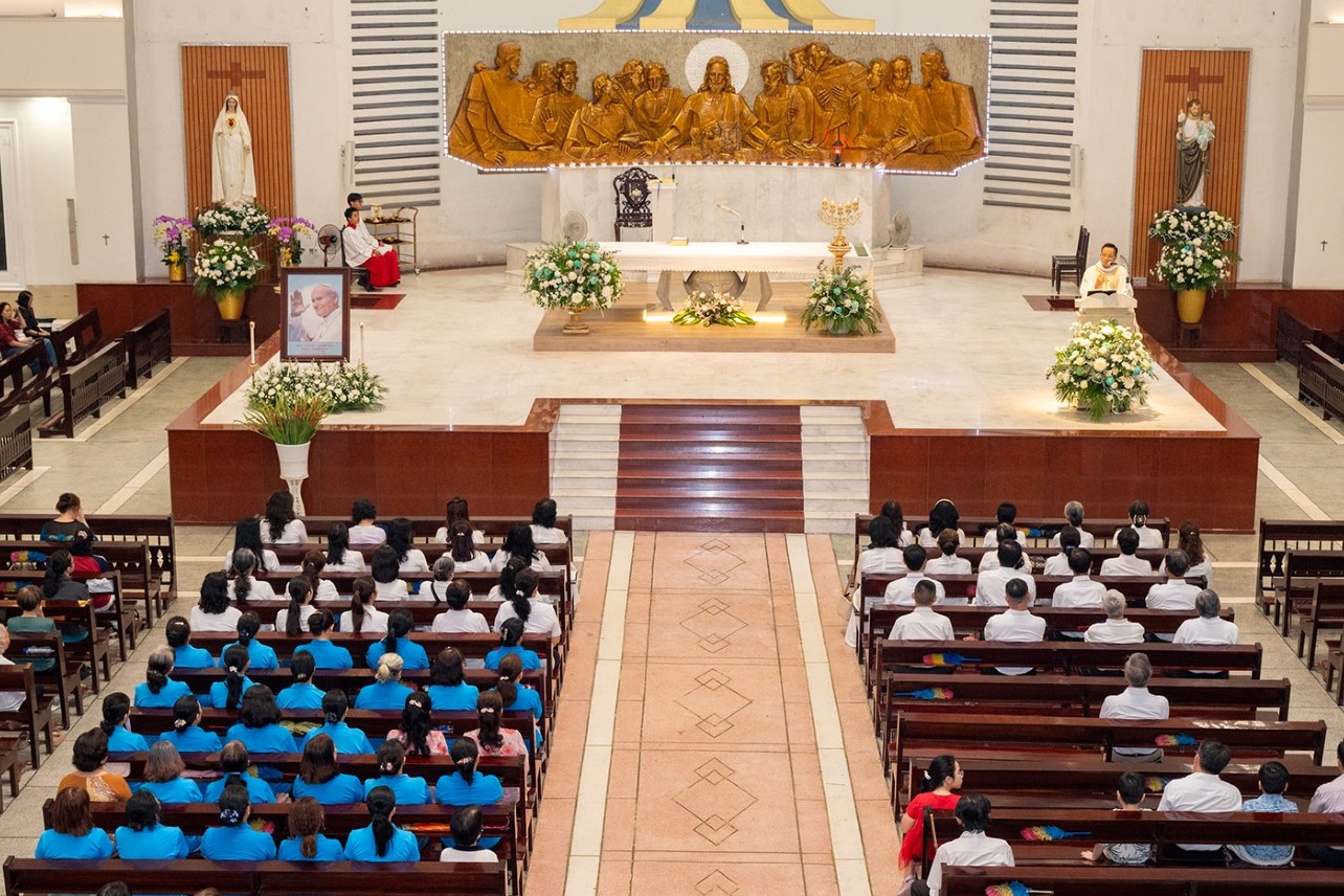 Ban Caritas giáo xứ Tân Hương mừng Bổn mạng - Thánh Gioan Phaolô II