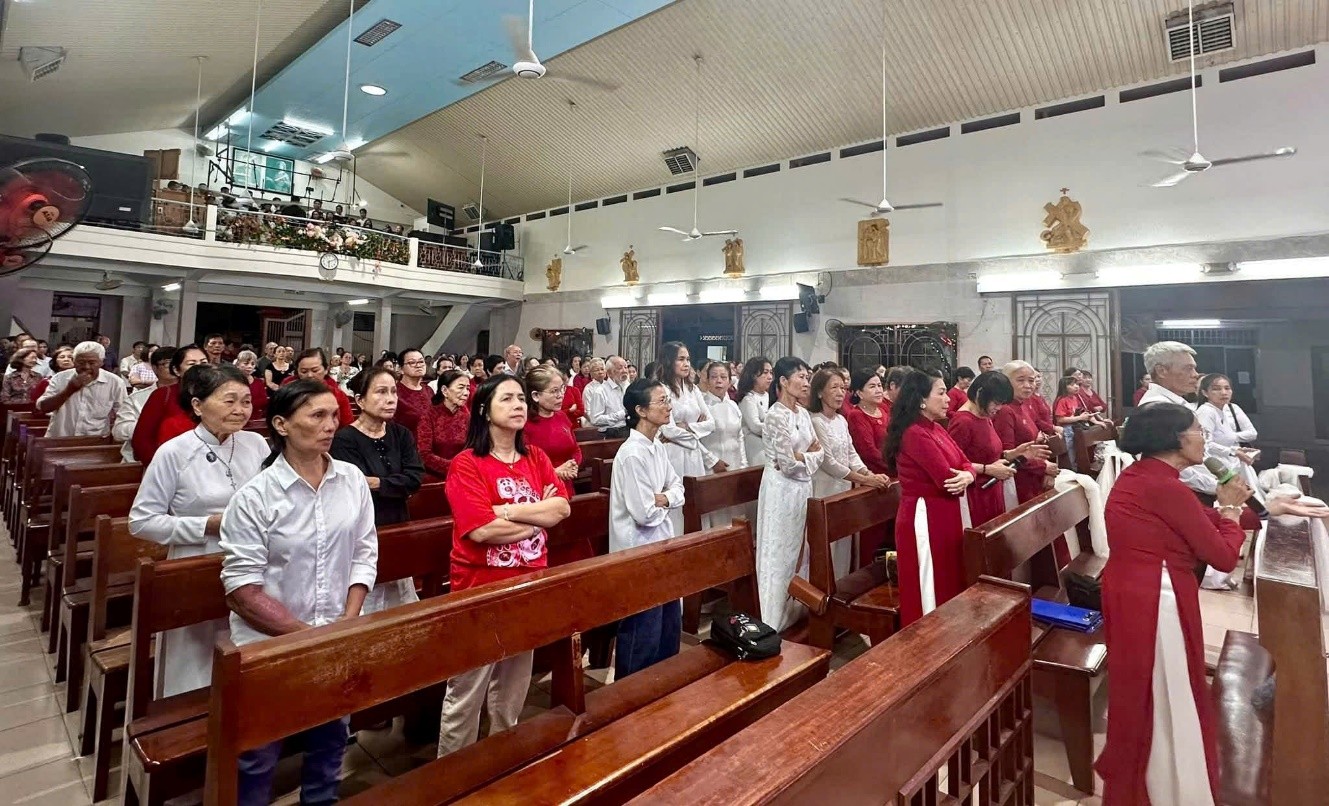 Cộng đoàn Lòng Chúa Thương Xót Giáo hạt Gia Định: Thánh lễ kính Thánh Giáo hoàng Gioan Phaolô II