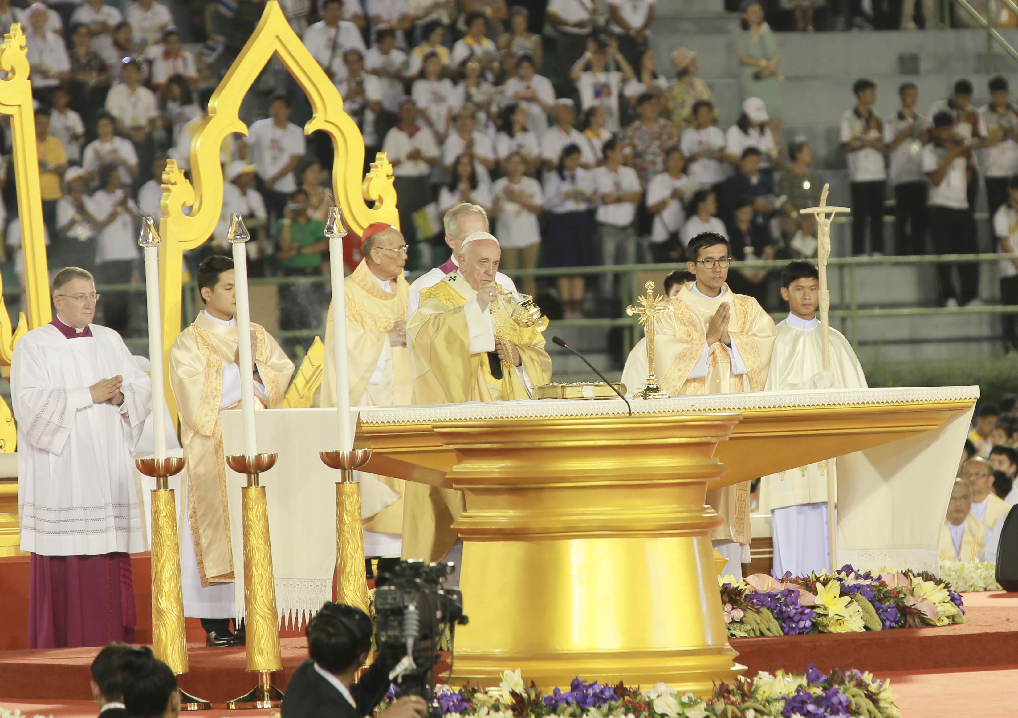 Đức Thánh Cha Phanxicô đến Thái Lan: Ra đi để nối kết (ký sự)