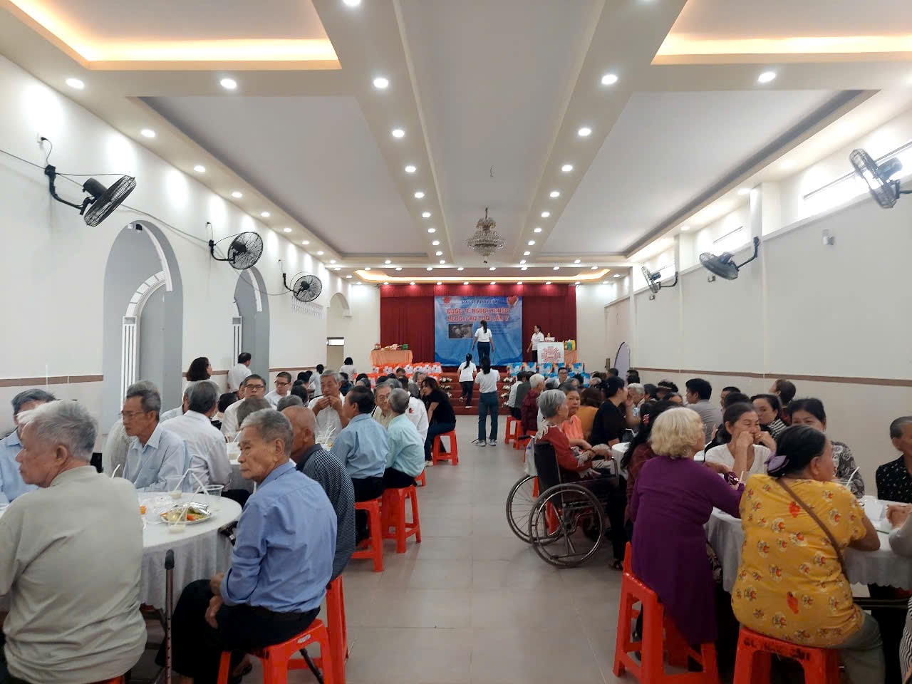 Ngày Quốc Tế Người Nghèo lần thứ V” tại Giáo xứ Thánh Cẩm