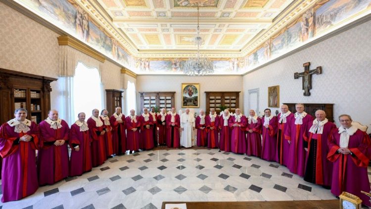 ĐTC Phanxicô tiếp các thẩm phán của Tòa Thượng thẩm Rota ở Roma