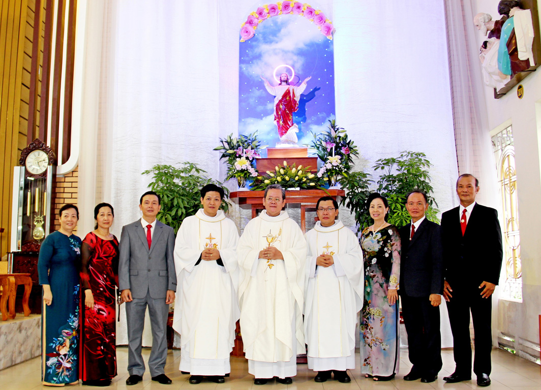 Giáo xứ Bùi Phát: Thánh lễ mừng bổn mạng giáo khu Thăng Thiên ngày 24-5-2020