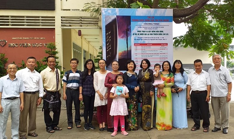 Buổi sinh hoạt chuyên đề "Thi ca trong việc sống các giá trị Tin Mừng" tại Trung tâm Mục vụ TGP. Sài Gòn