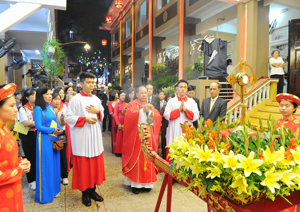 Giáo xứ Vườn Xoài: Kính Các Thánh Tử đạo Việt Nam - Mừng bổn mạng Giáo xứ