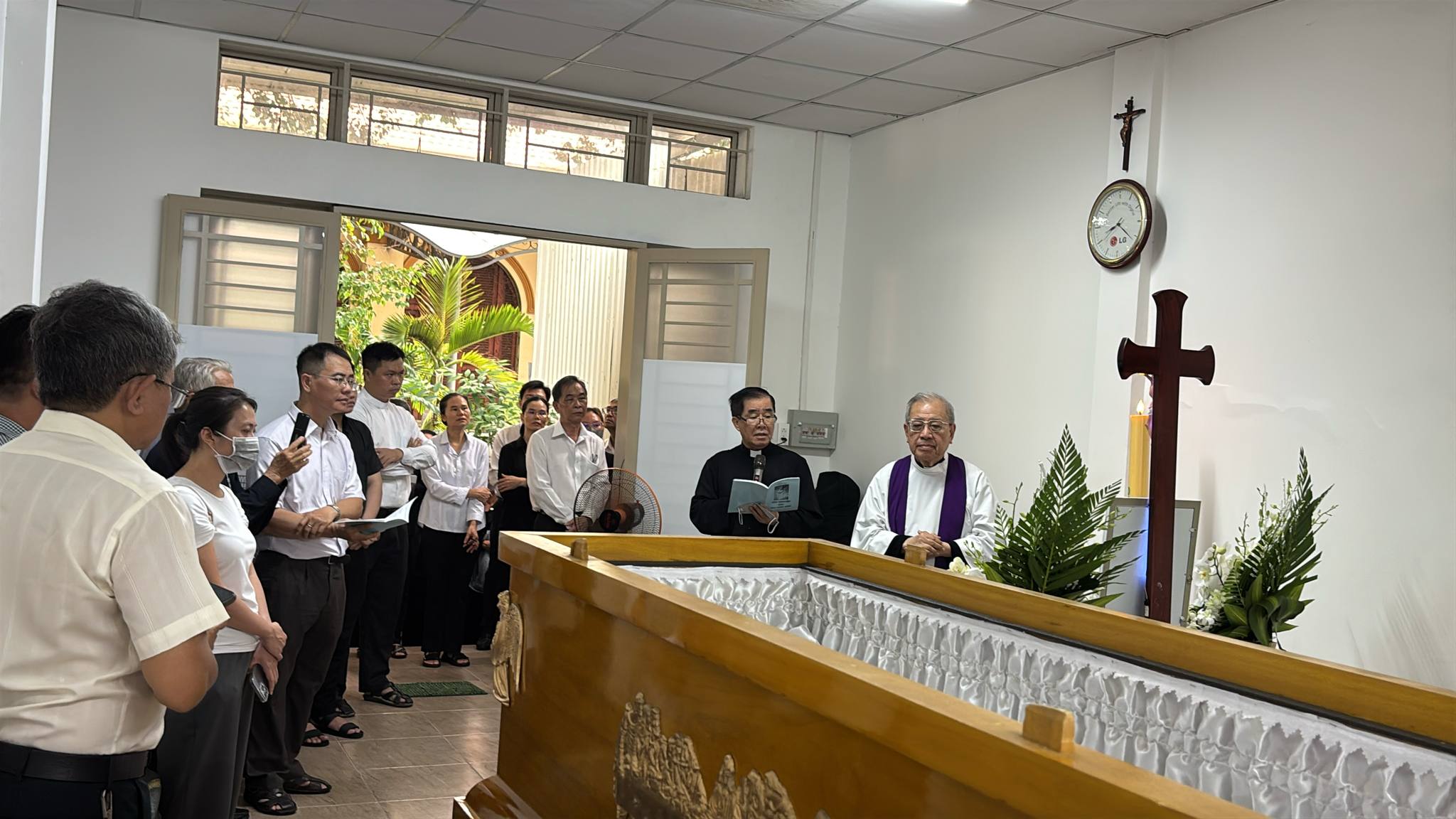 Nghi thức tẩn liệm và Thánh lễ cầu nguyện cho Cha cố Phanxicô Xaviê Nguyễn Hùng Oánh
