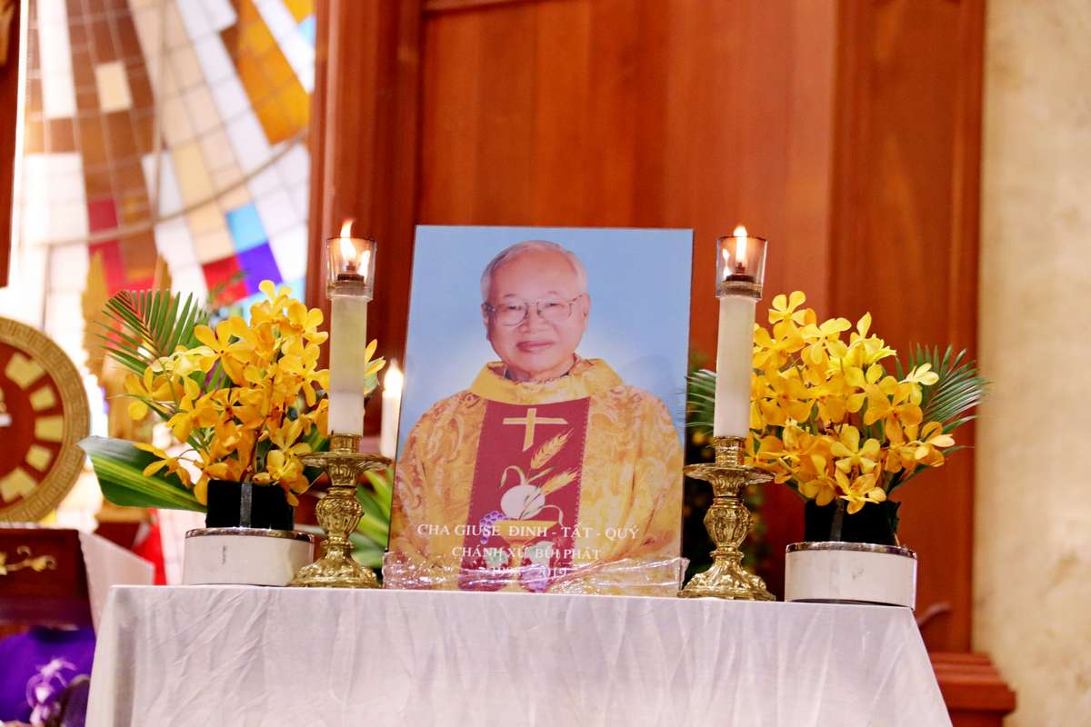 Lễ giỗ đầu của Linh mục Giuse Đinh Tất Quý tại Giáo xứ Bùi Phát