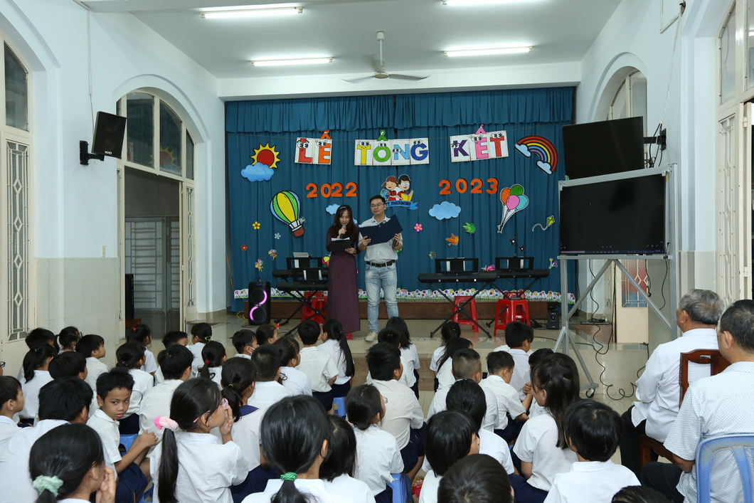 Hạt Tân Sơn Nhì: Trường Tình Thương Bế giảng năm học 2022 - 2023