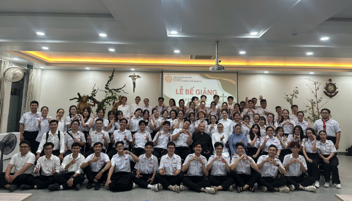 Cơ sở đào tạo Giáo lý viên Giuse Thợ Bế giảng năm học 2025- 2026