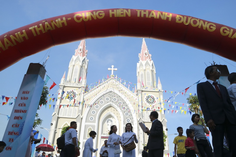 Gx. Đông Quang: Khánh thành và Cung hiến Thánh đường