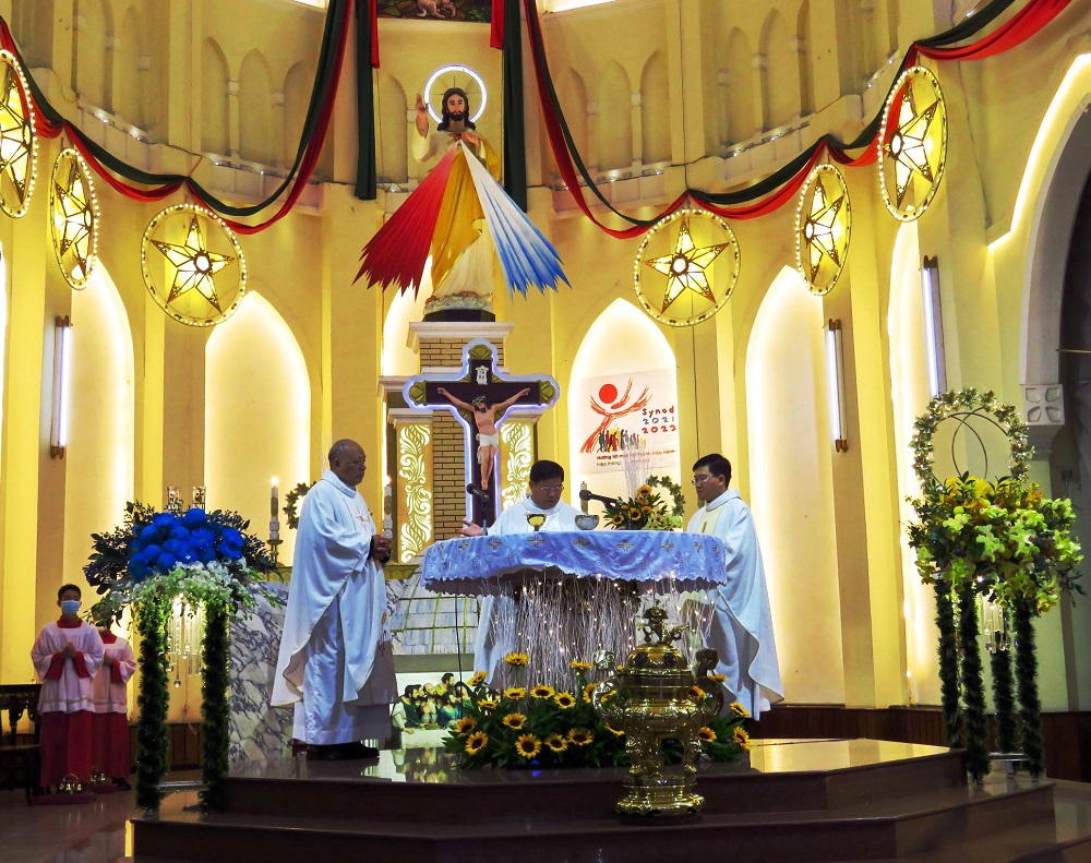 Giáo xứ Gia Định: mừng bổn mạng linh mục phụ tá Gioan 27-12-2022