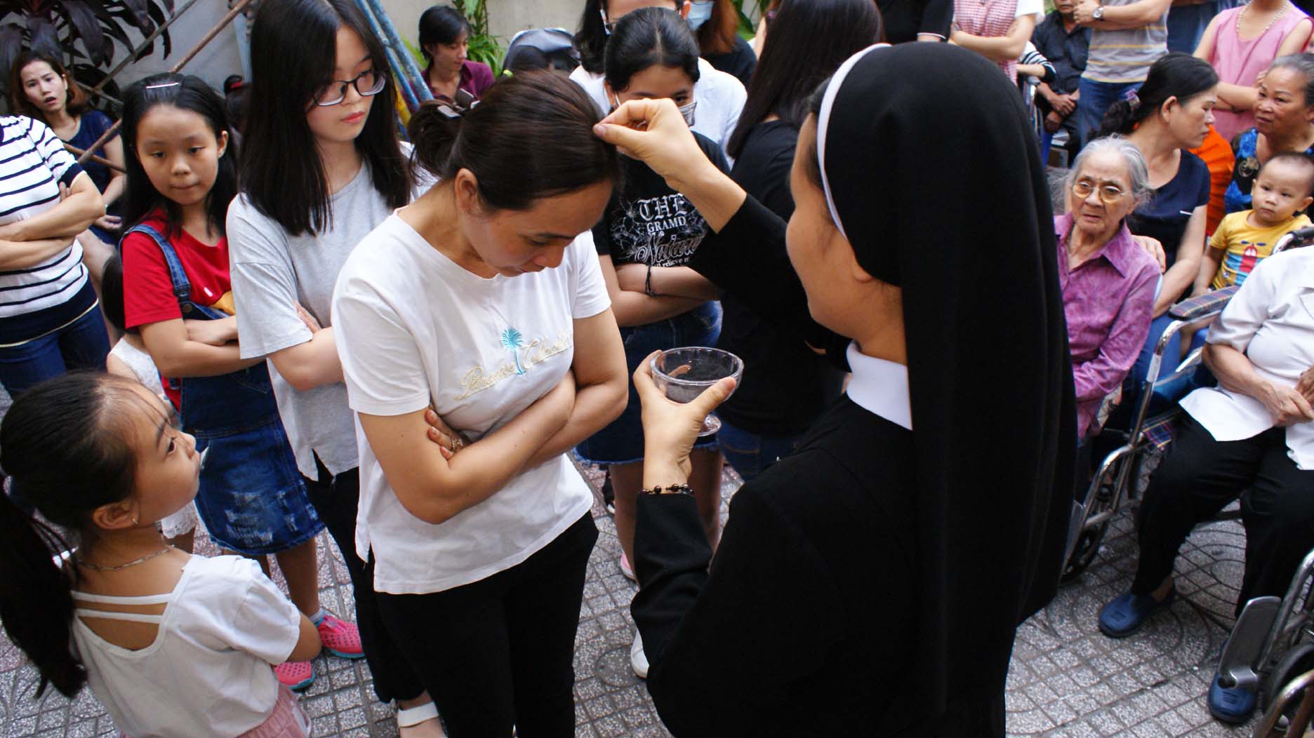 Giáo xứ Tân Việt: Thánh lễ Thứ Tư lễ Tro