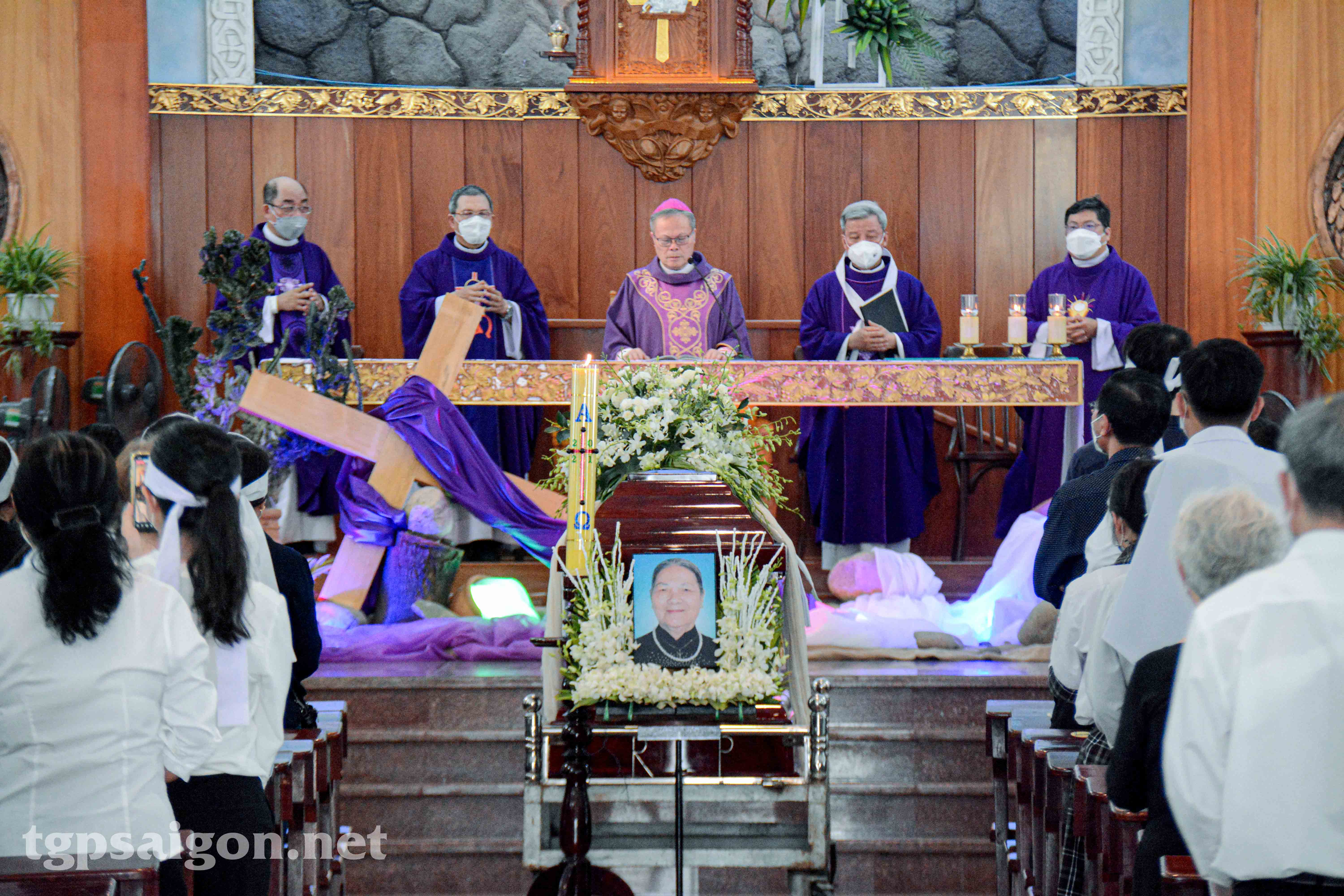 Thánh lễ an táng bà cố Cêcilia Vũ Thị Bích Nguyệt 26-3-2022
