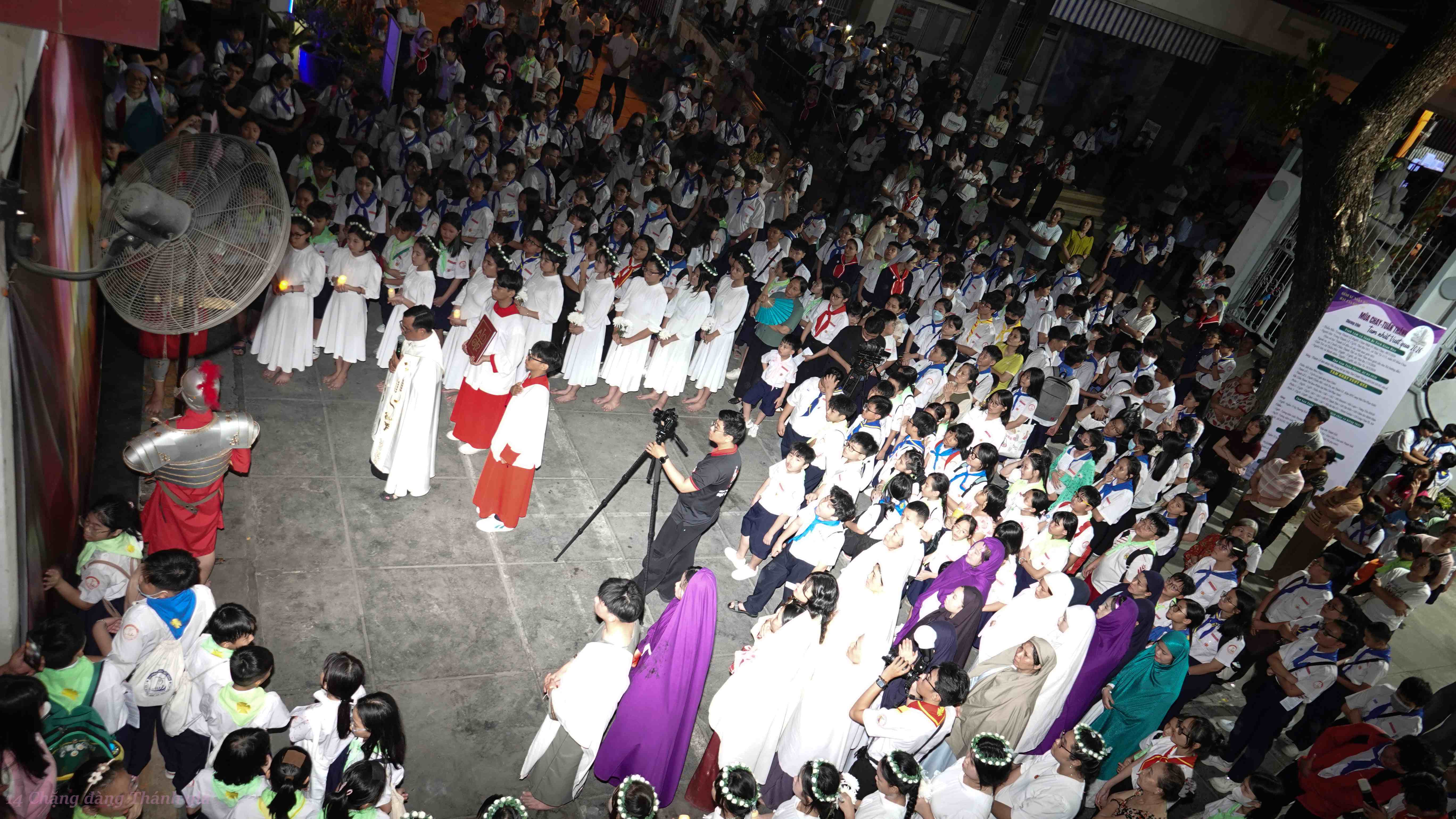 Giáo xứ Nhân Hòa: Diễn nguyện 14 chặng đàng Thánh giá