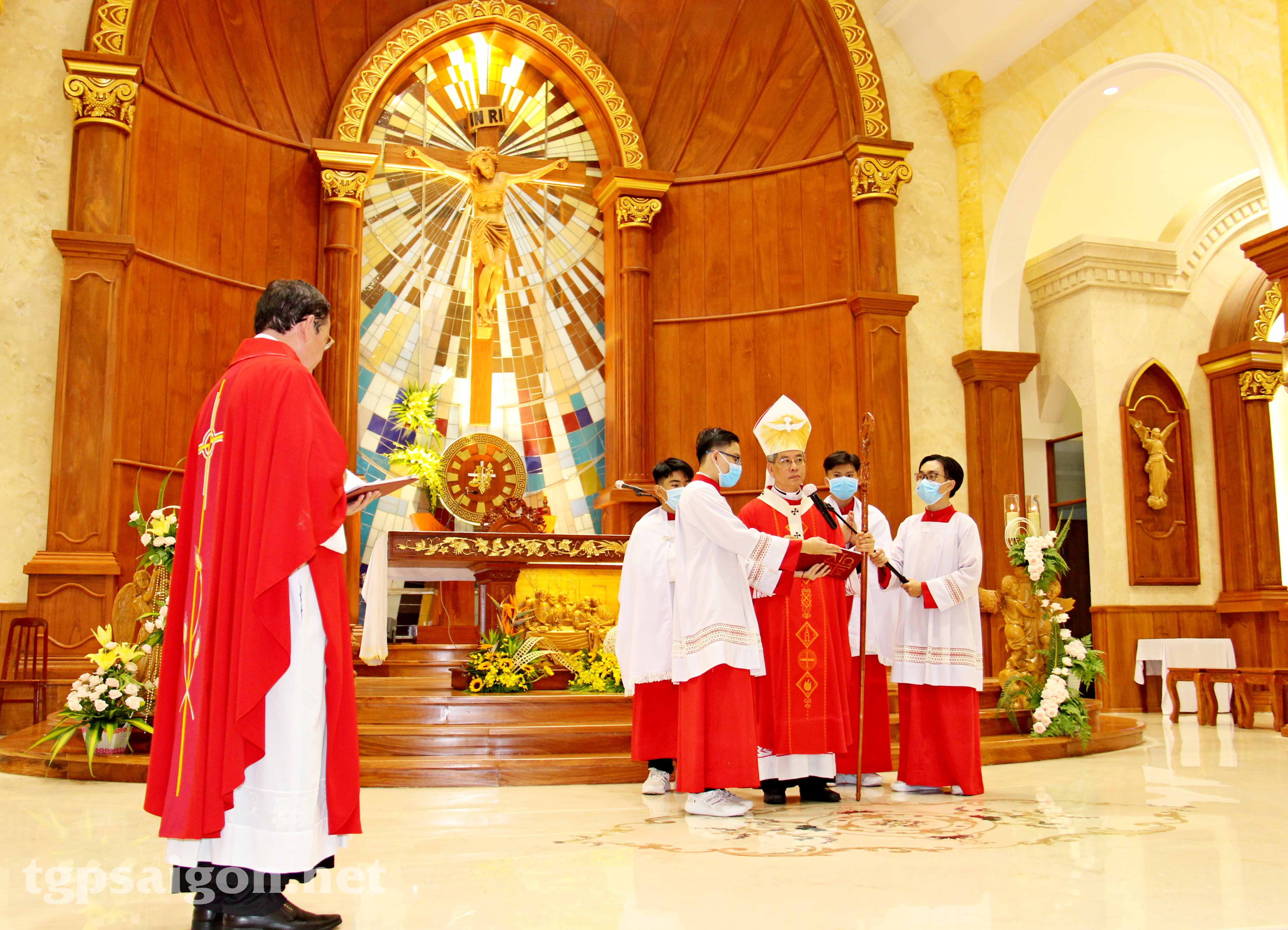 Giáo xứ Bùi Phát: Thánh lễ lãnh nhận Hồng ân Chúa Thánh Thần 2022