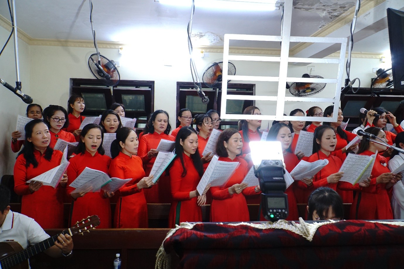 Giáo xứ Thạch Đà: Thánh lễ kính Thánh Phaolô Tông Đồ, bổn mạng Ca đoàn Phaolô