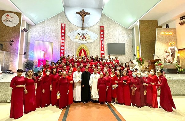 Giáo xứ Tân Phú:  Hội Lòng Chúa Thương Xót - 2023