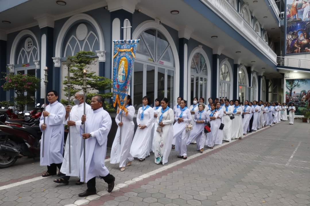 Giáo xứ Tân Đông: Các Bà mẹ Công Giáo giáo Hạt Hóc Môn mừng Bổn mạng 2022