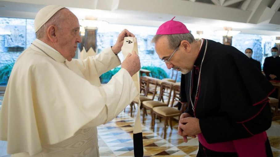 Đức Thánh cha trao dây Pallium cho Đức Thượng phụ Pizzaballa