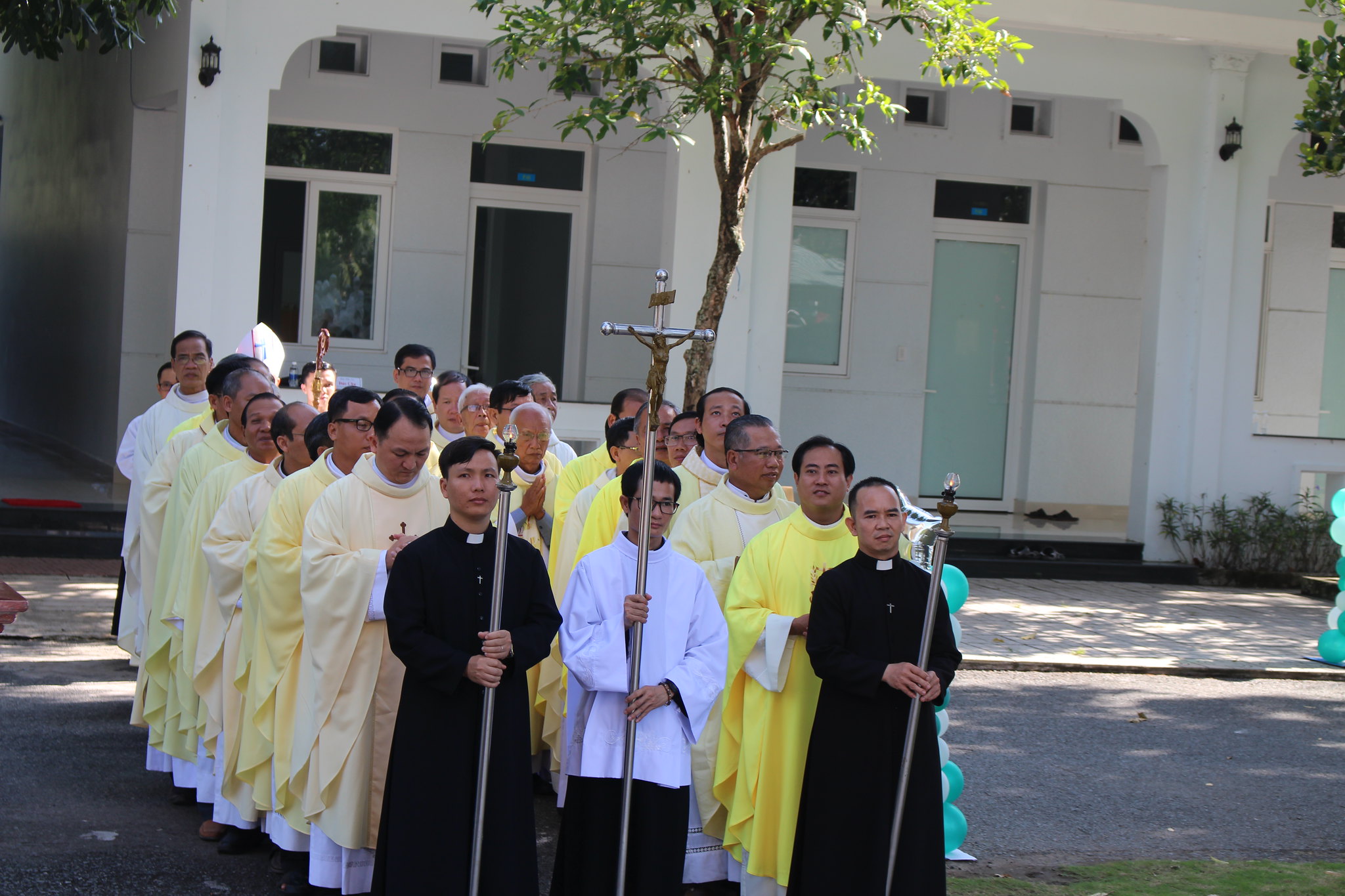 Dòng Thánh Gia: Thánh lễ bổn mạng và kỉ niệm 50 năm hiện diện trong Giáo phận Long Xuyên