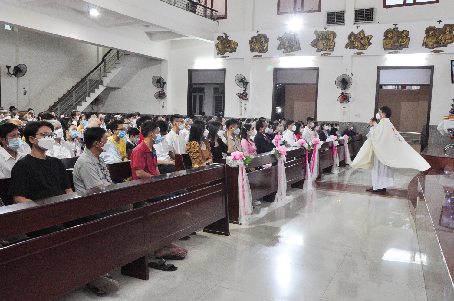 Giáo xứ Phú Hòa: Lễ Thánh Gia Thất 2021 - Kỷ niệm hôn phối