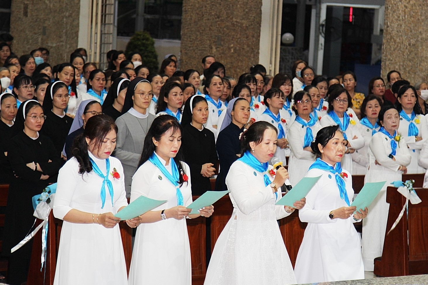 Giáo xứ Tân Phú: Hội các Bà mẹ Công giáo mừng Bổn mạng và kỷ niệm 25 năm thành lập