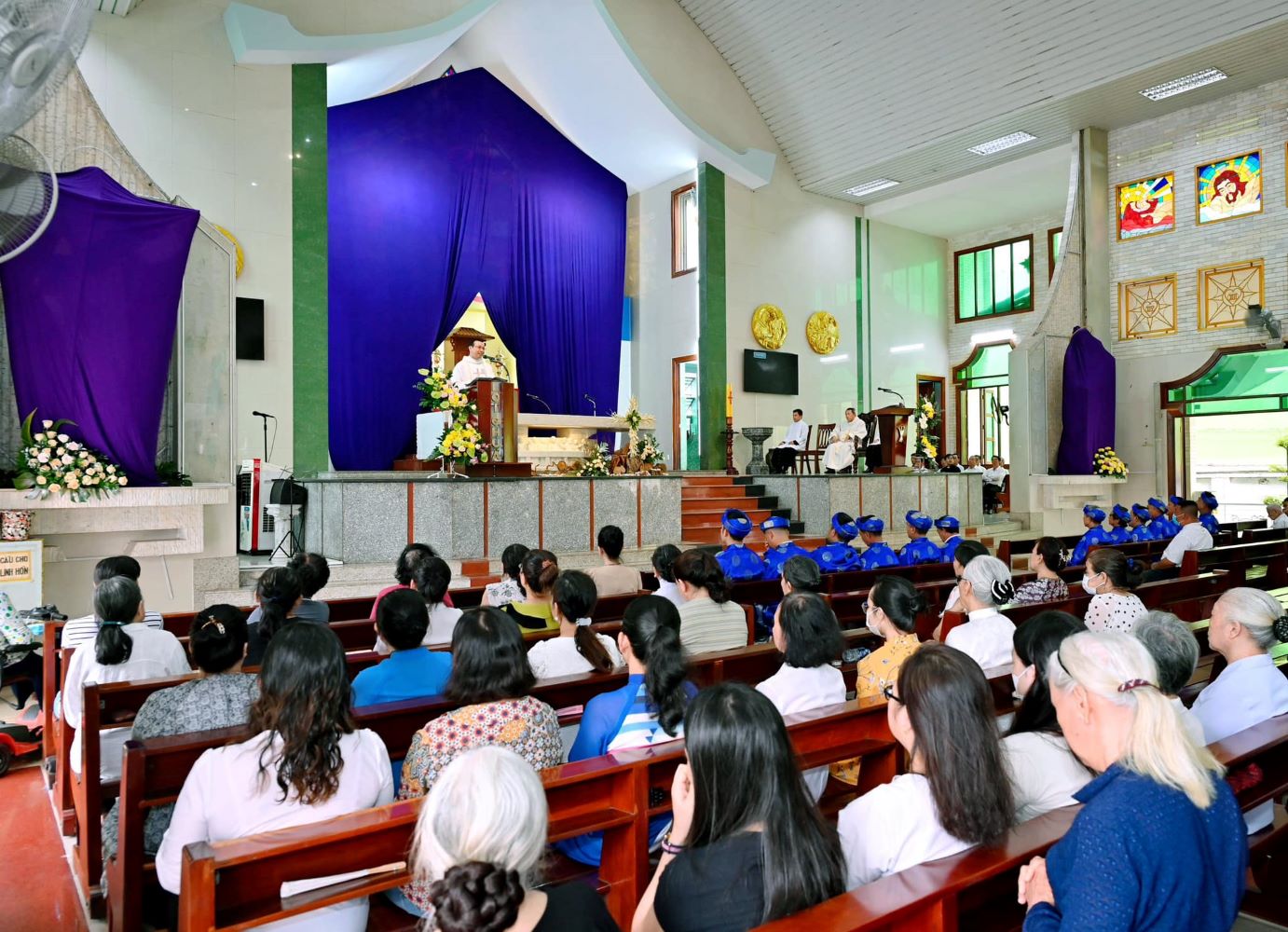 Giáo xứ Tân Phú Hòa : Thánh lễ Tiệc Ly