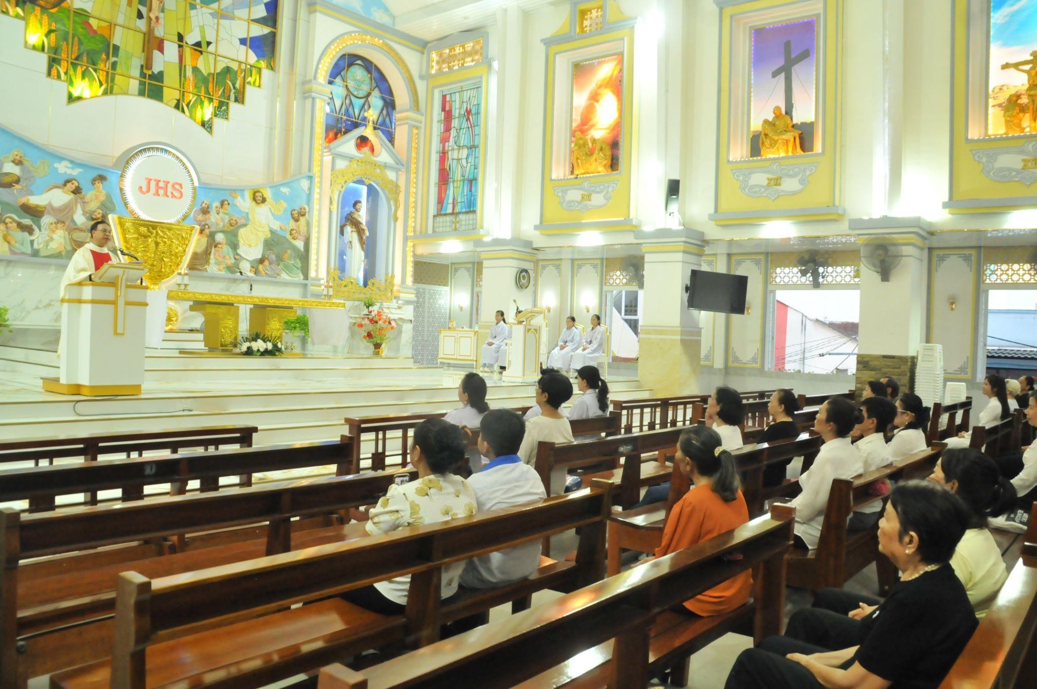 Giáo xứ Thăng Long: Thánh lễ Truyền Tin