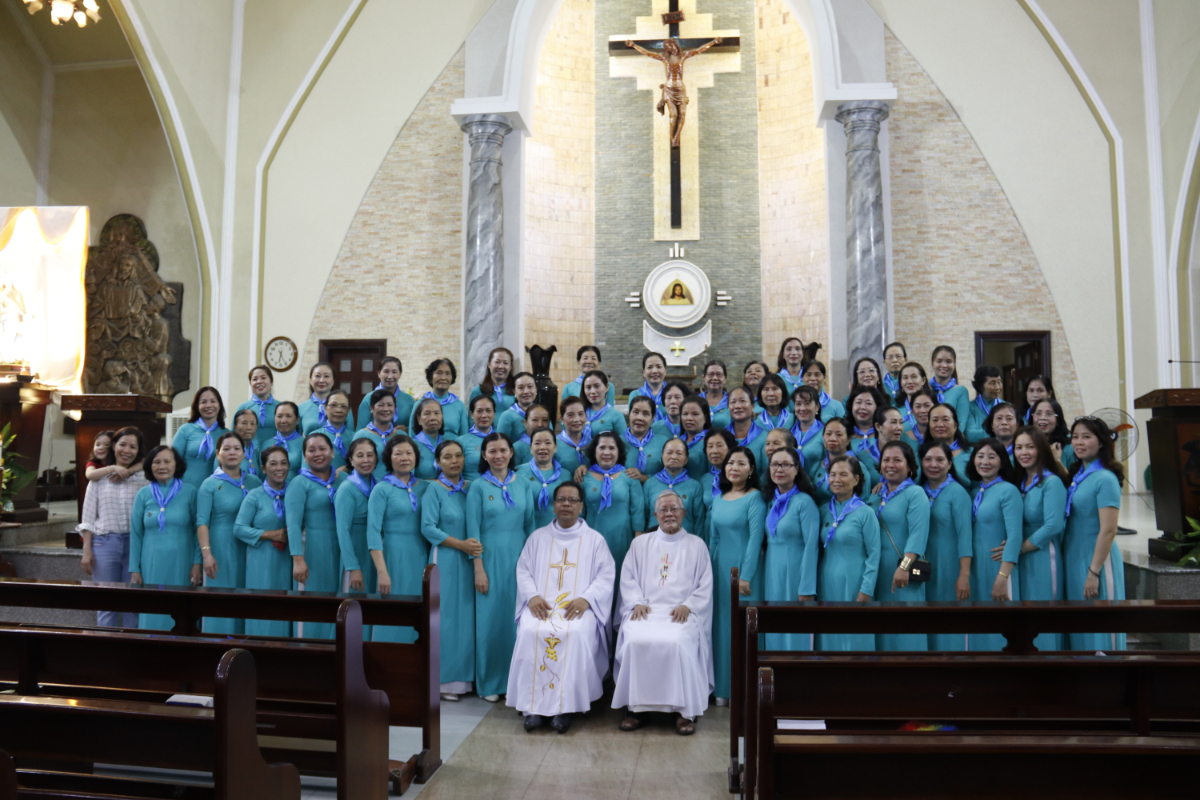 Giáo xứ Mỹ Hòa: Hội Các Bà Mẹ Công Giáo mừng bổn mạng