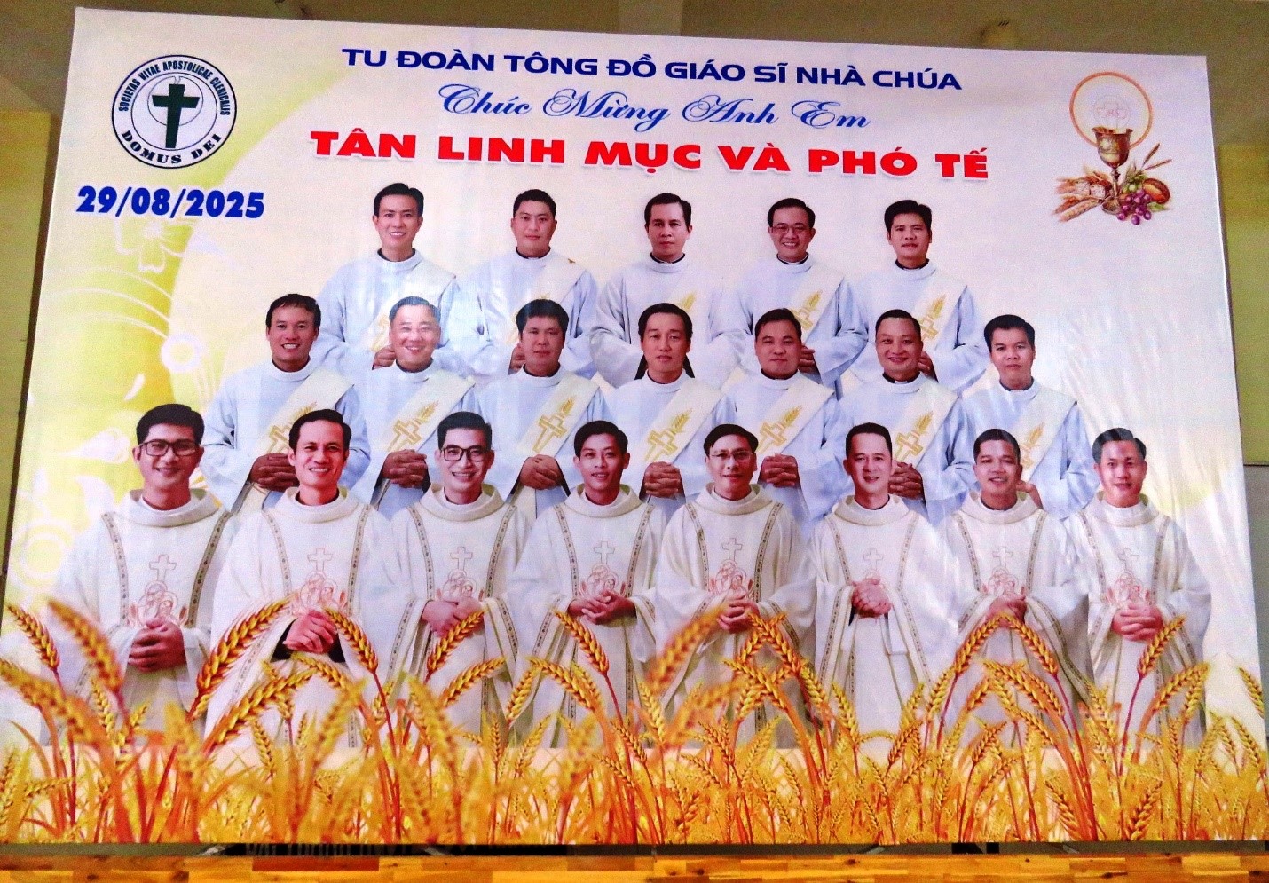 Thánh lễ Truyền chức Phó tế và Linh mục thuộc Tu đoàn Nhà Chúa - 2025