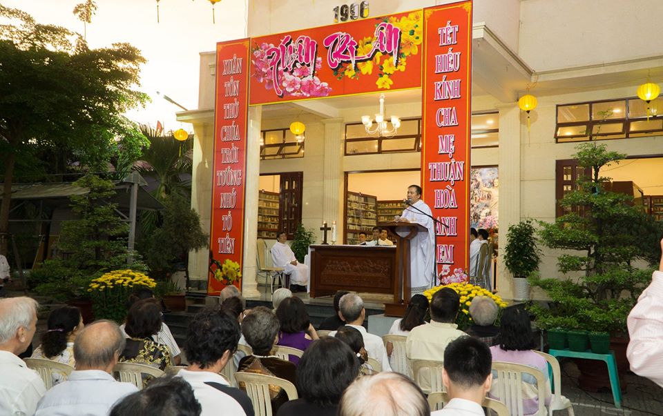 Giáo xứ Phú Bình: Thánh lễ kính nhớ tổ tiên 2020