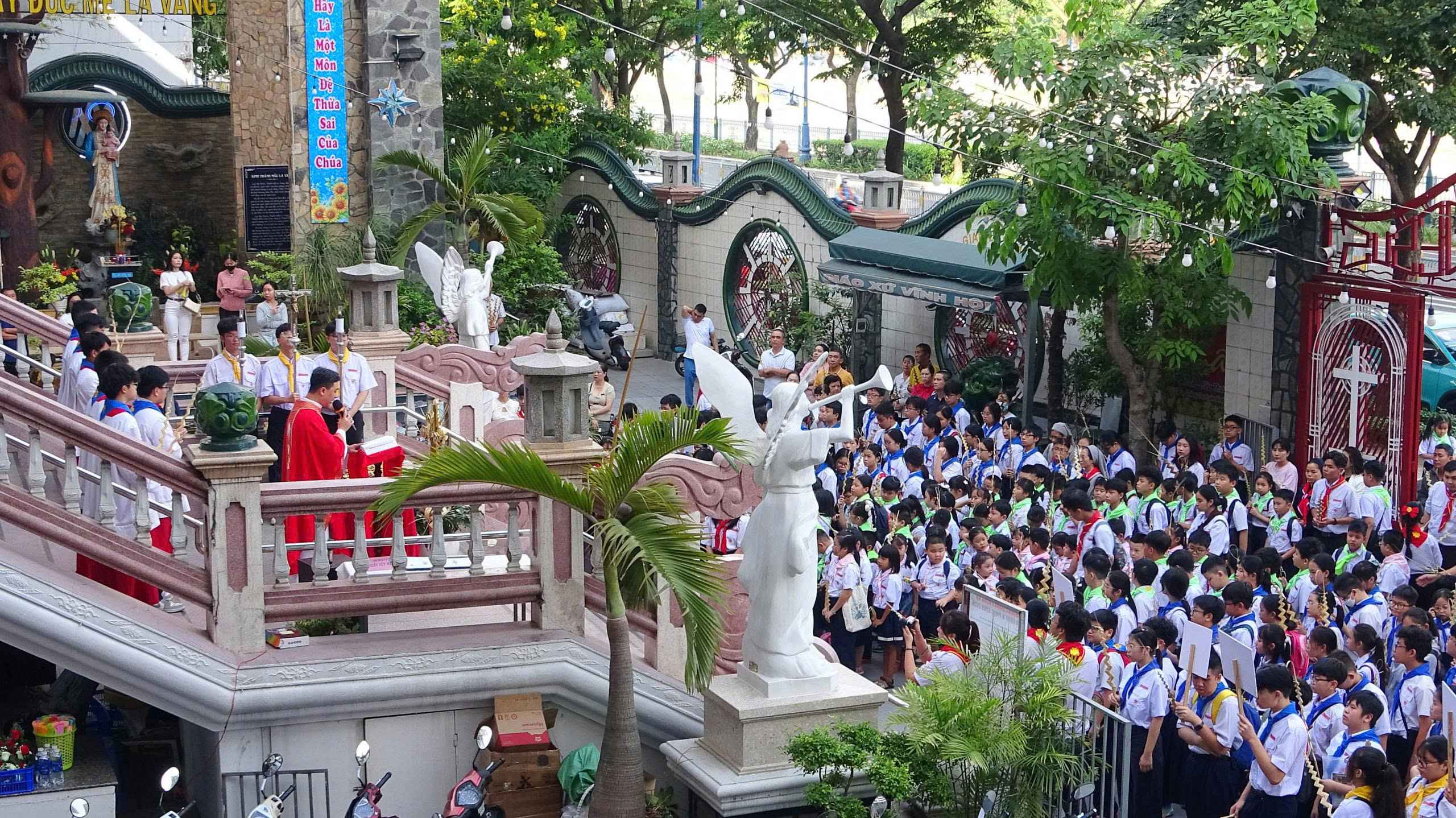 Xứ đoàn Thiếu Nhi Thánh Thể giáo xứ Vĩnh Hội: Thánh lễ Lá khai mạc Tuần Thánh 2026