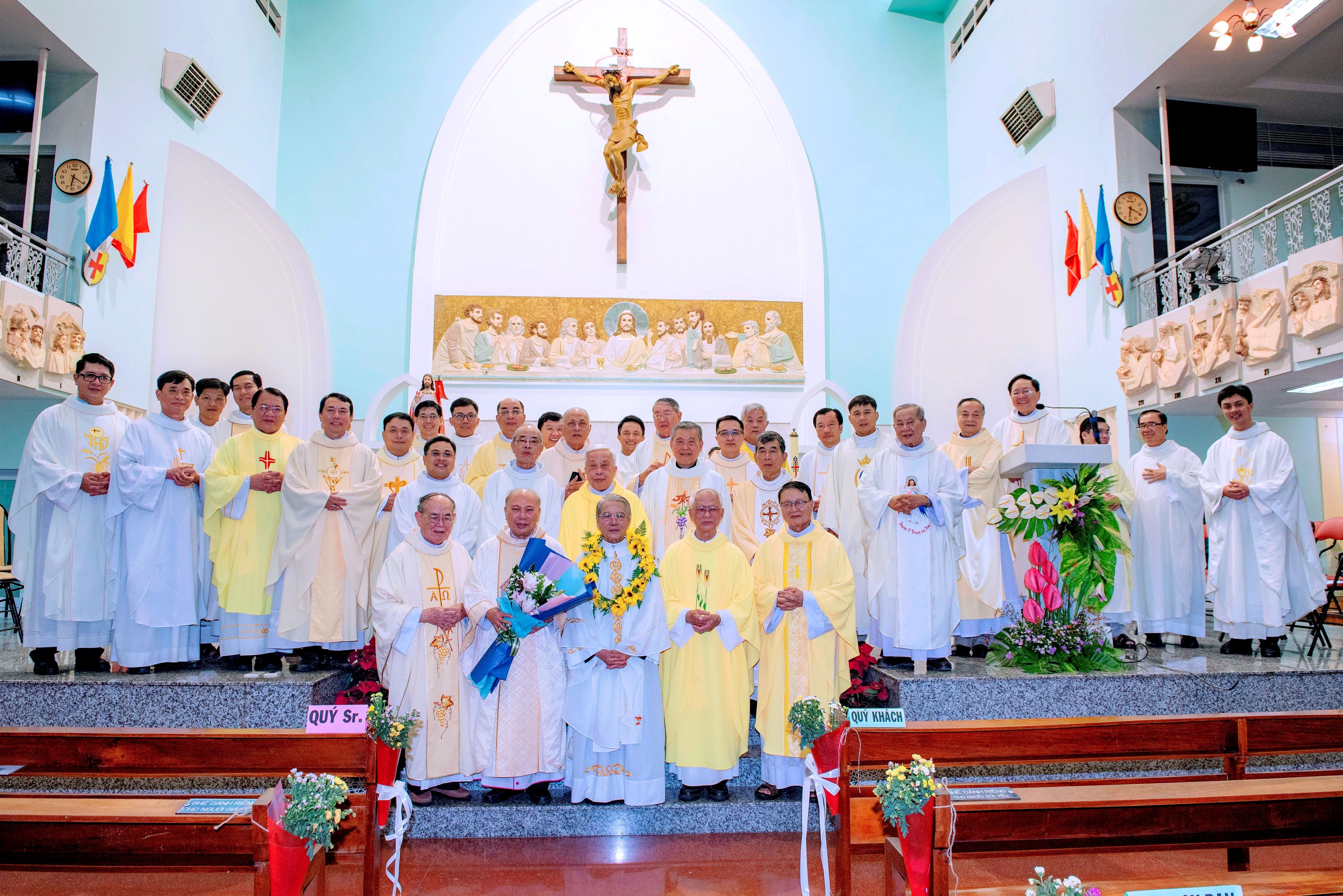 Giáo xứ Vinh Sơn 6: Mừng Kim Khánh Lm chánh xứ Antôn Nguyễn Đình Thục