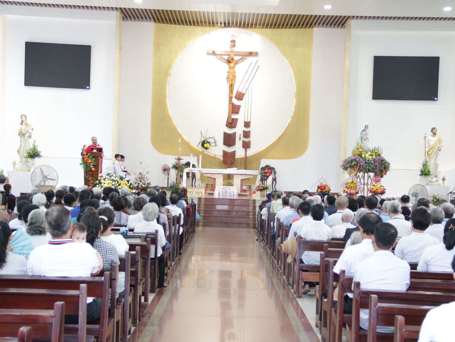 Giáo xứ Tân Việt: Thánh lễ cầu cho các bệnh nhân: 28-05-2023