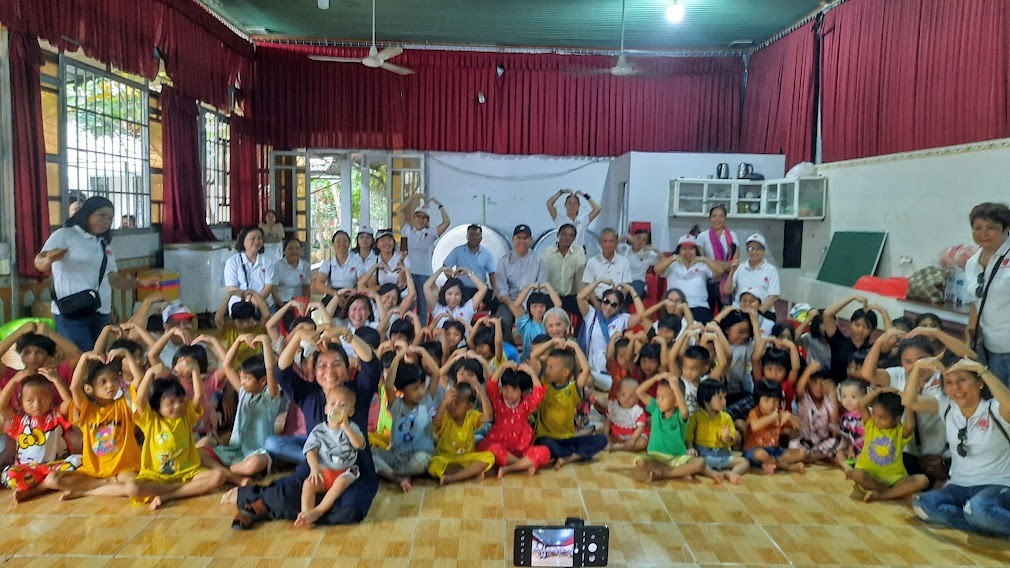Giáo xứ Tân Phú: Chuyến đi bác ái tại Đồng Tín - Bình Phước