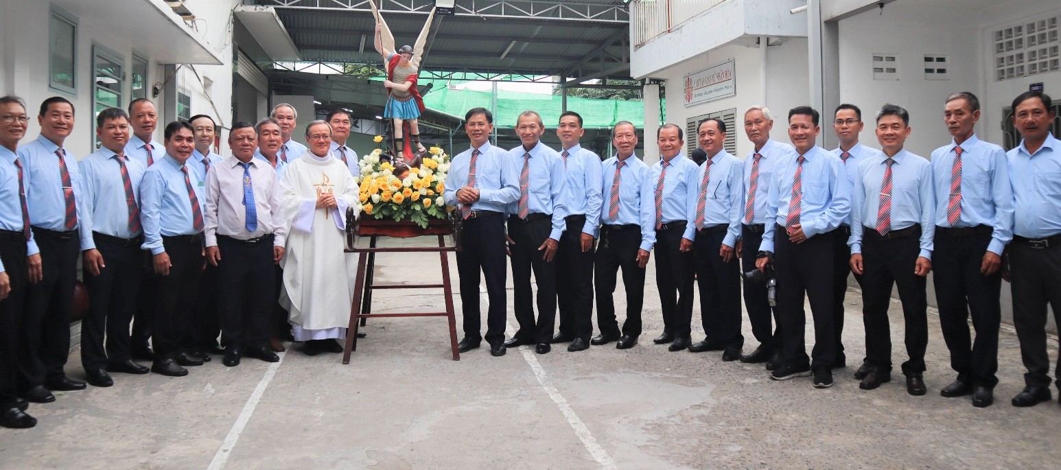 Giáo xứ Nhân Hòa: Thánh lễ kính các Tổng lãnh thiên thần, bổn mạng Ban Trật tự và Ban Truyền thông 2026