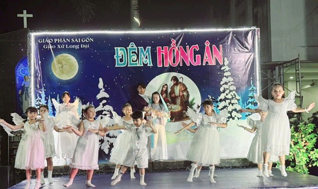 Giáo xứ Long Đại: Đêm Hồng Ân