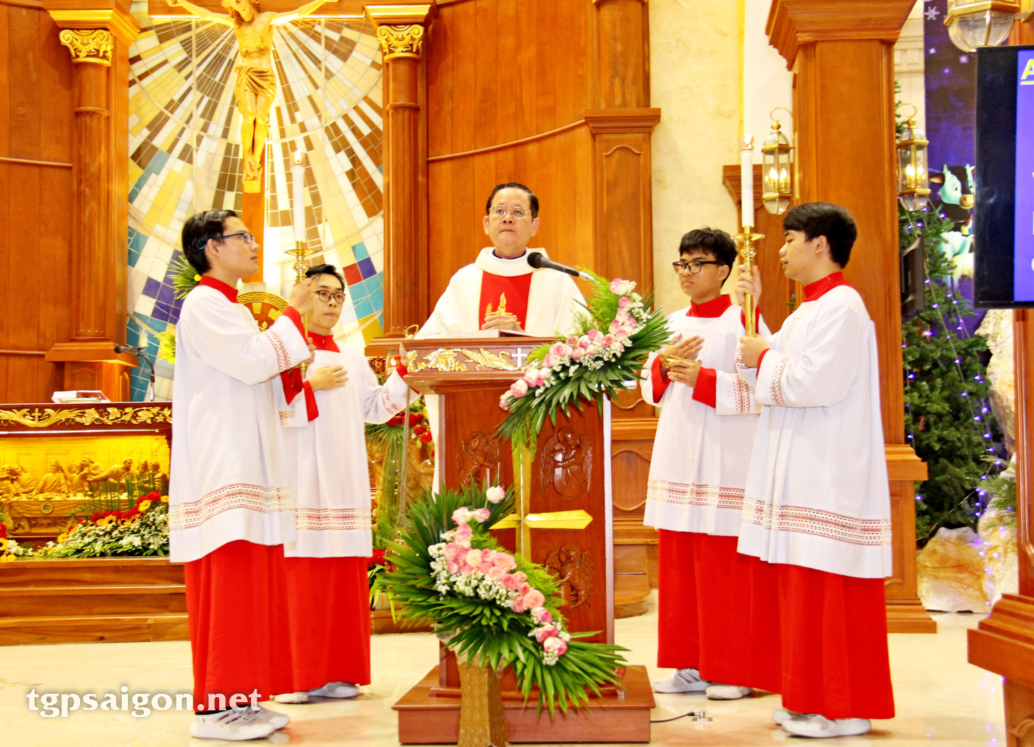 Mừng Bổn mạng Giáo khu Thánh Gia 2022 tại Giáo xứ Bùi Phát: