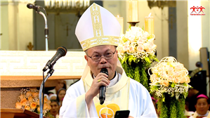  ĐTGM Giuse Nguyễn Chí Linh chúc mừng Đức tân Tổng Giám mục Sài Gòn (11.12.19)