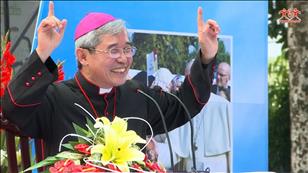 Đức Giám mục Louis Nguyễn Anh Tuấn chia sẻ đề tài "Ơn gọi Hôn nhân" trong ngày khai mạc Tuần lễ di dân 2019