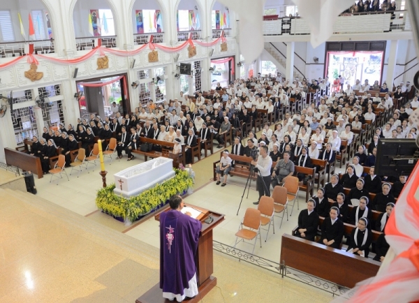 Cha Giuse Trần Thanh Công chia sẻ Tin Mừng